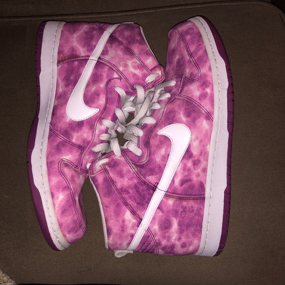 NWOT Nike Tie Dye Fuchsia High Top 12